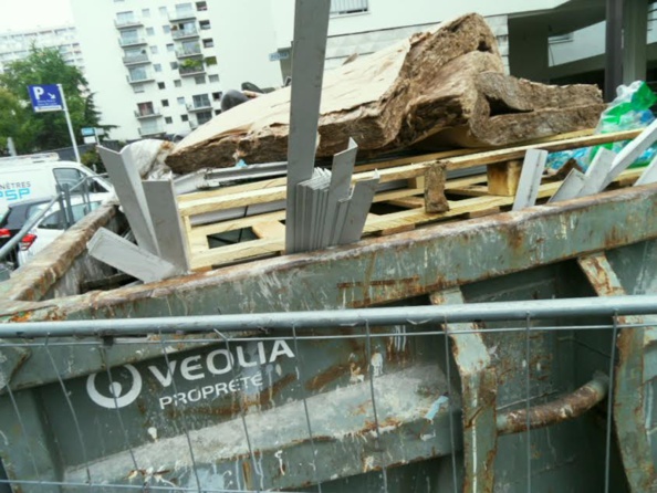 Jeter l’argent par les fenêtres : quand les gaspillages du système Stupidalgo crèvent les yeux ! Jeter l’argent par les fenêtres : quand les gaspillages du système Stupidalgo crèvent les yeux !