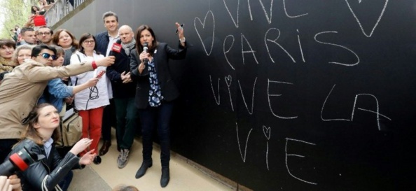 Un mur des sot(te)s ? Un mur des sot(te)s ?