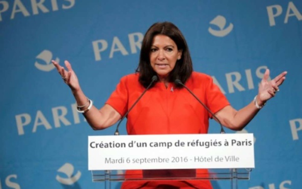 A bras ouverts ... le temps d'une conférence A bras ouverts ... le temps d'une conférence