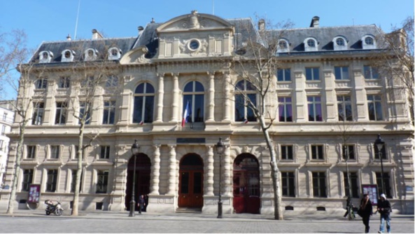 Ils coupent les cheveux dans le 4 Ils coupent les cheveux dans le 4