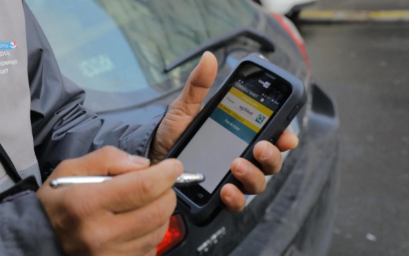 ça les demange ... ça les demange ...