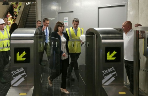 Elle fait un blocage Elle fait un blocage