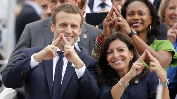 Dieu et mon doigt Dieu et mon doigt