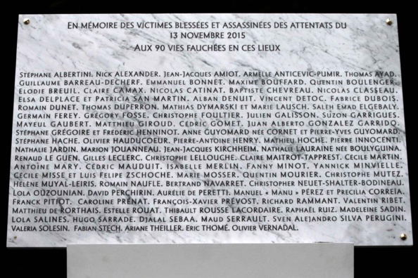 Médine crache sur Paris, les Parisiens cracheront sur Médine ! Médine crache sur Paris, les Parisiens cracheront sur Médine !