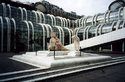 Braderie des Halles : les cadeaux de Delanoë à Unibail menacés en justice !