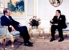 Exclusif : une carte de visite pour Delanoë en Tunisie Exclusif : une carte de visite pour Delanoë en Tunisie