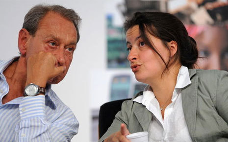 Elle ne lui avait pas tout dit ! Elle ne lui avait pas tout dit !