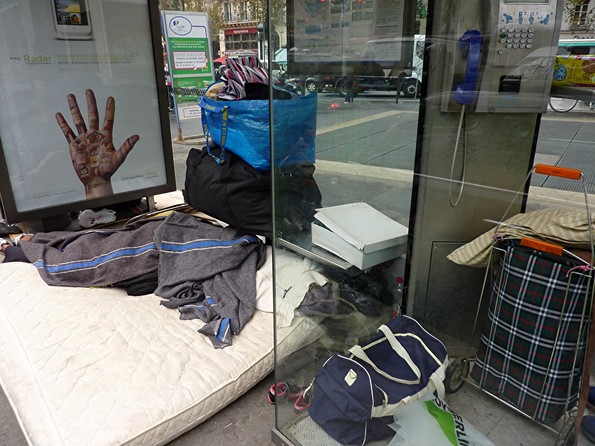 Paris, poubelle ville du monde : la suite du reportage exclusif et terrifiant du Delanopolis ! Paris, poubelle ville du monde : la suite du reportage exclusif et terrifiant du Delanopolis !