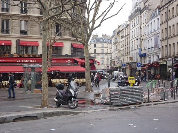 Surprise de la Bastille : comment Delanoë veut faire fuir Mélenchon !