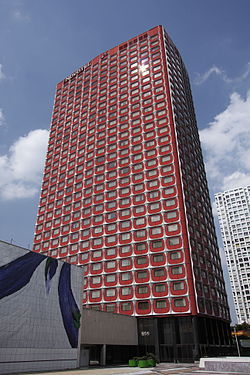 Comment payer une auberge de jeunesse 5 millions de plus qu'un quatre étoiles de 764 chambres sur la Seine ! Comment payer une auberge de jeunesse 5 millions de plus qu'un quatre étoiles de 764 chambres sur la Seine !