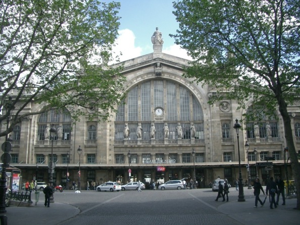 Shoot, taisez-vous ! La mairie de Paris décide pour vous ! Shoot, taisez-vous ! La mairie de Paris décide pour vous !