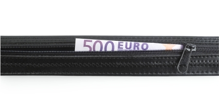 Une ceinture peut coûter un bras ! Une ceinture peut coûter un bras !