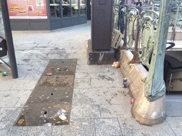 Paris Poubelle ville du monde ( suite ...) Paris Poubelle ville du monde ( suite ...)