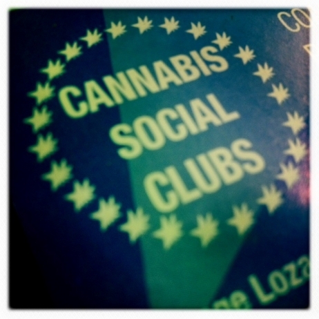 Bonnet d'Anne suprême : après une salle de shoot, Anne Hidalgo veut-elle promouvoir les "cannabis social clubs" à Paris ?!