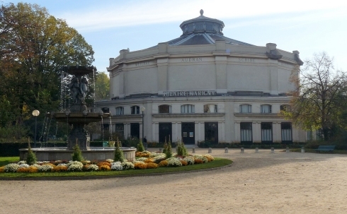 Théâtre Marigny : Delanoë fait subir un Lescure d'austérité aux employés pendant que la mairie paie (très cher) la représentation ! Théâtre Marigny : Delanoë fait subir un Lescure d'austérité aux employés pendant que la mairie paie (très cher) la représentation !