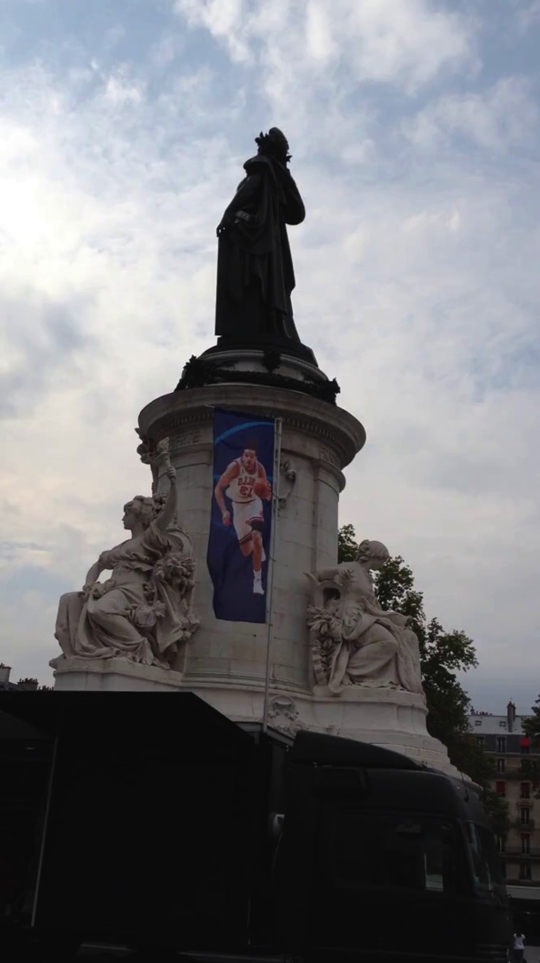 Horreur : Hidalgo fait sauter la République ! Horreur : Hidalgo fait sauter la République !