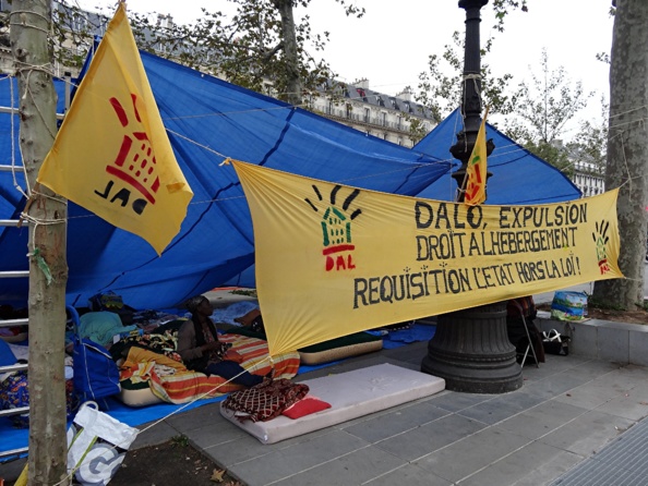 Place de la République : Dal sur dalle