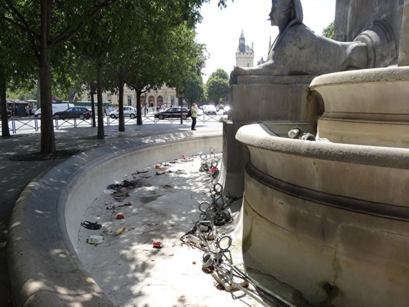 Pariscradopolis fait son sphinx ! Pariscradopolis fait son sphinx !