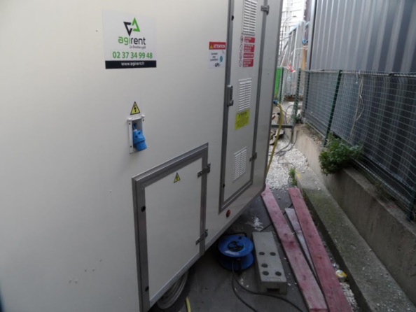 Arrivée d'eau et électricité non connectées ... Arrivée d'eau et électricité non connectées ...