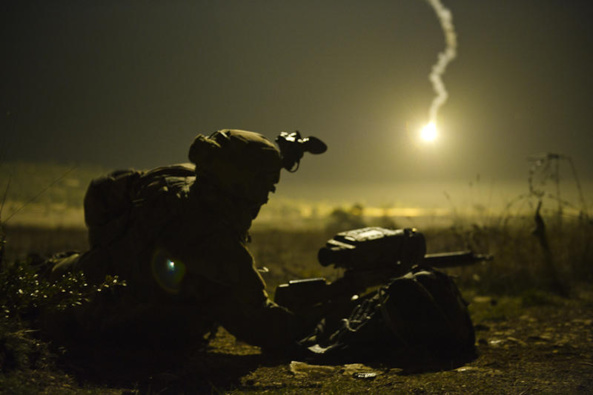 VOYAGE AUX DEUX BOUTS DE LA NUIT VOYAGE AUX DEUX BOUTS DE LA NUIT