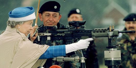 Shoot Europe ! Shoot Europe !