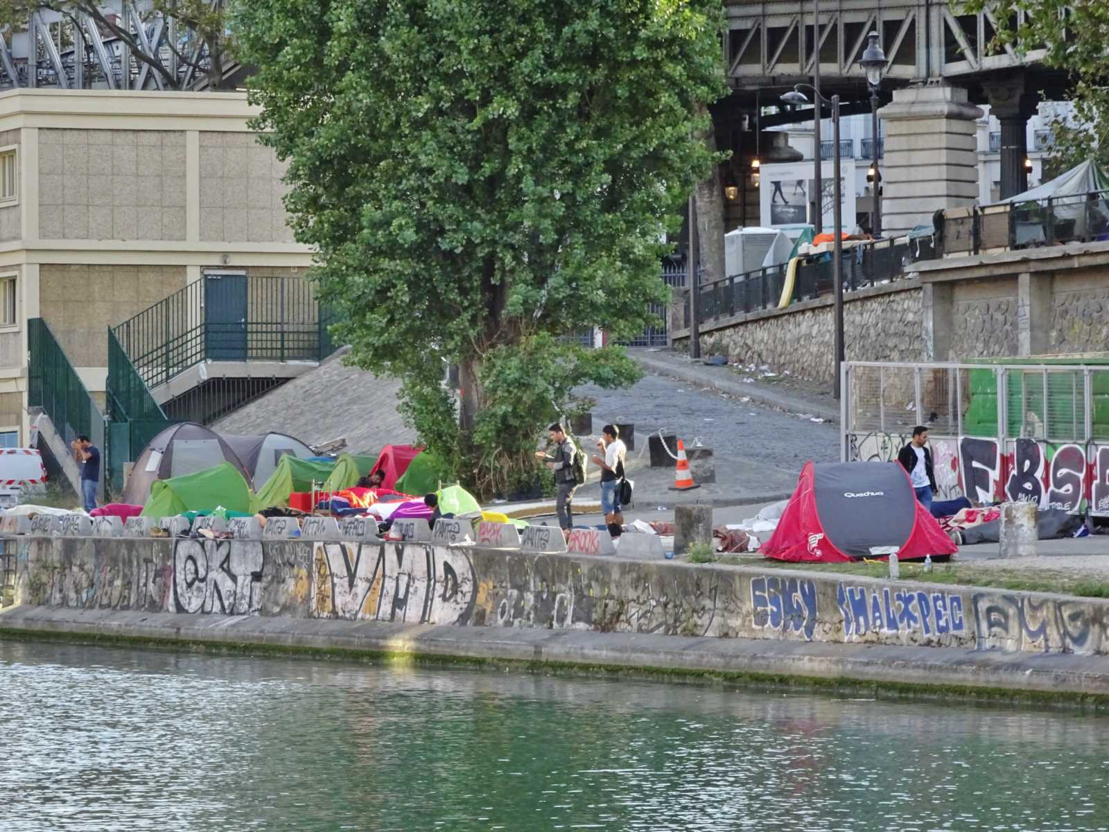 Clandestins : Hidalgo pompissimo ! Clandestins : Hidalgo pompissimo !