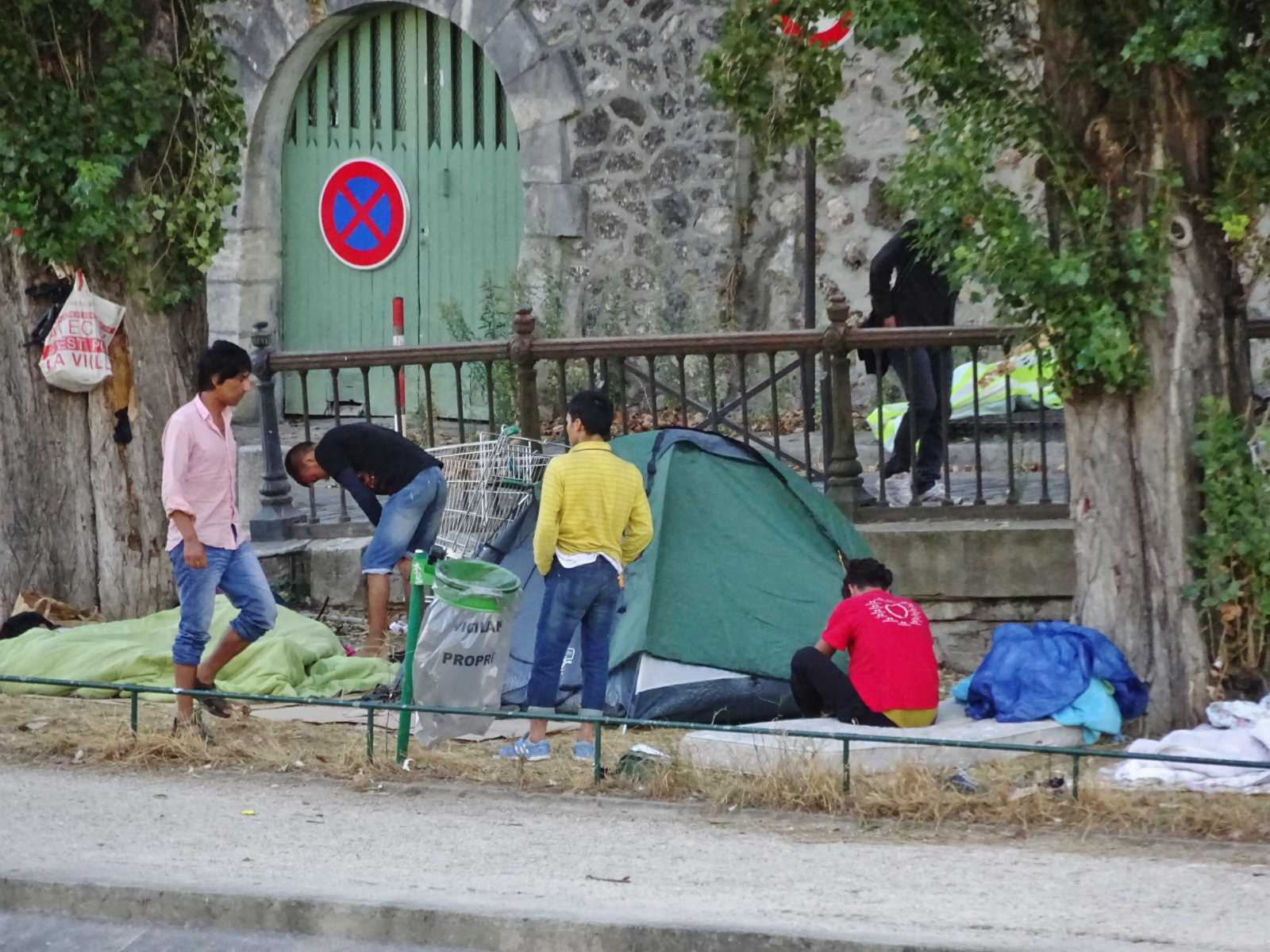 Clandestins : Hidalgo pompissimo ! Clandestins : Hidalgo pompissimo !