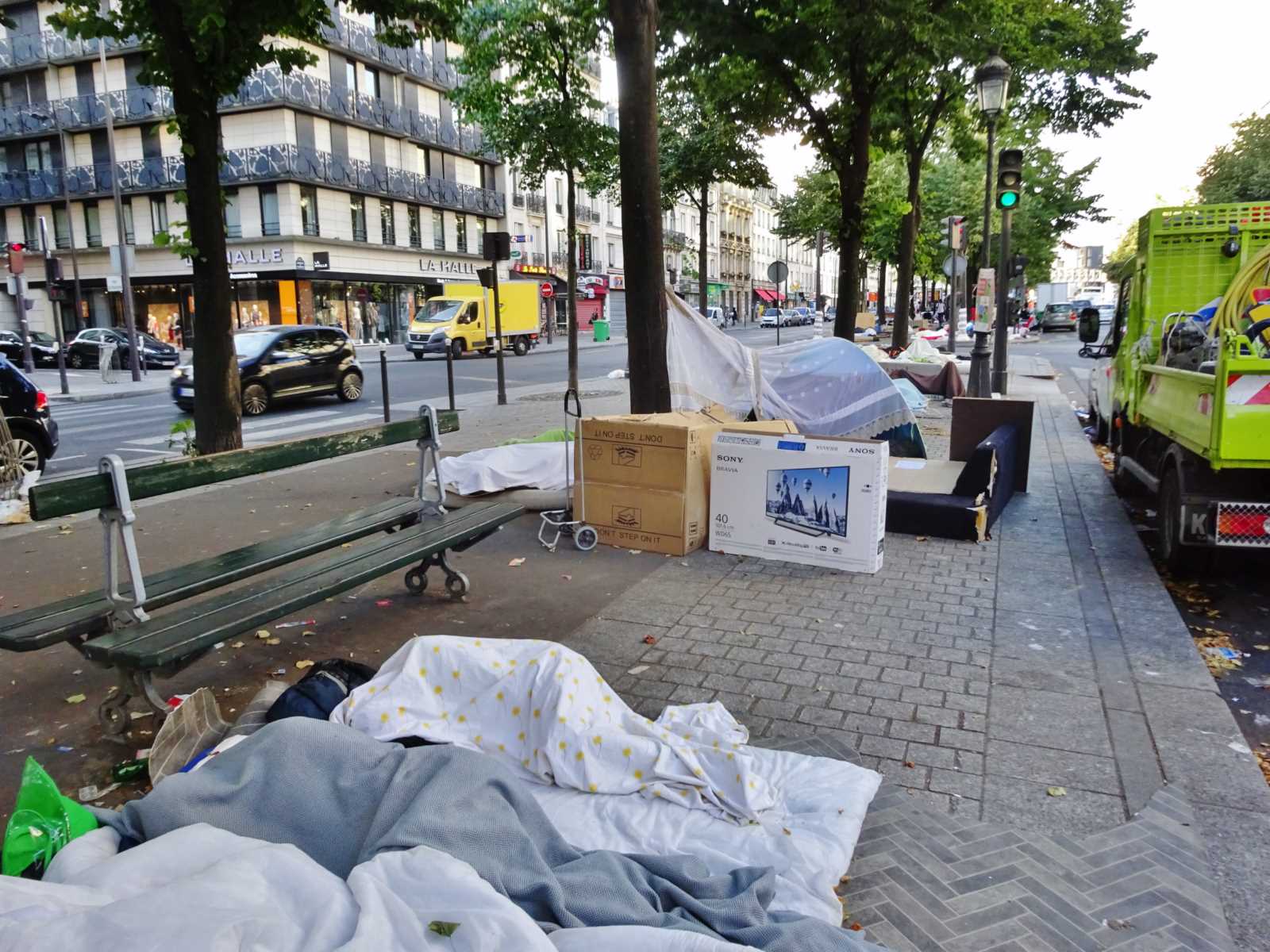 Clandestins : Hidalgo pompissimo ! Clandestins : Hidalgo pompissimo !