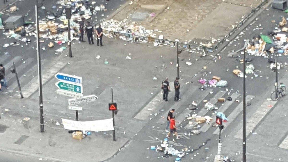 La Chapelle sous la crasse ! La Chapelle sous la crasse !