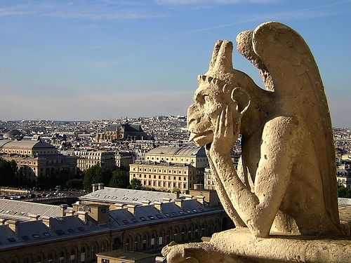 Parisiens n'ayez crainte, la Stryge veille sur vous !