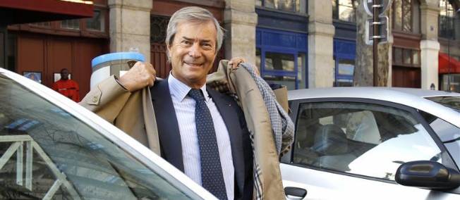 C'est pour éviter que mes copains en affaires se prennent une veste !