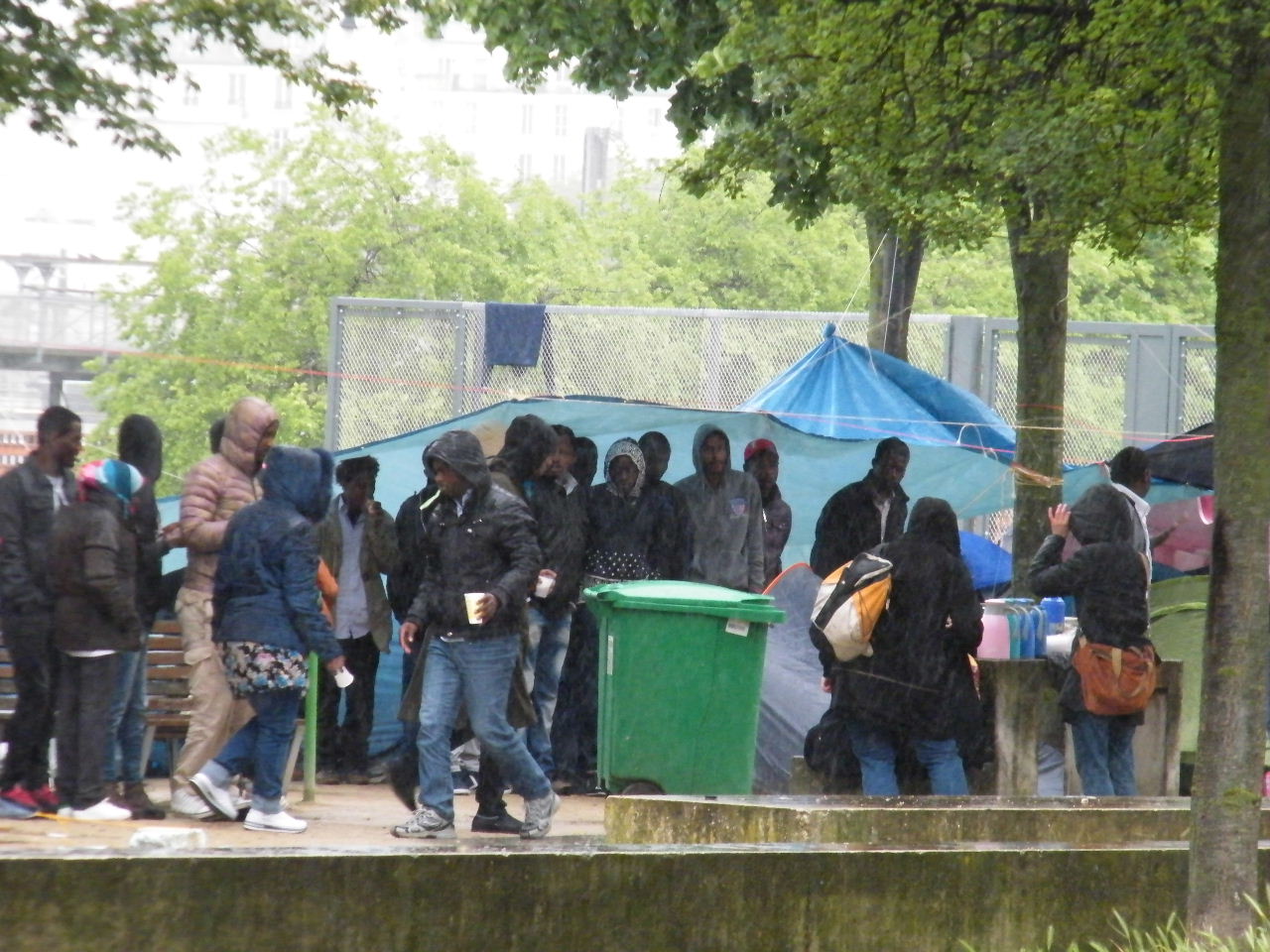 Stupidalgo ré-actionne la pompe à migrants !