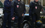 Social : Delanoë envoie des CRS à l’assaut de l’Hôtel de Ville de Paris !