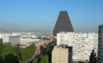 Serge Federbusch croque un Toblerone gros comme une tour !