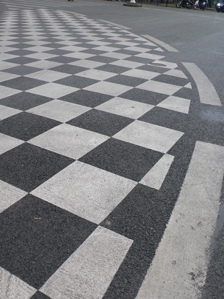 Aux abords de l'infini Aux abords de l'infini